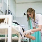 A kórházban a pelenkáját többszöri kérésünk ellenére is csak órákkal később cserélték ki