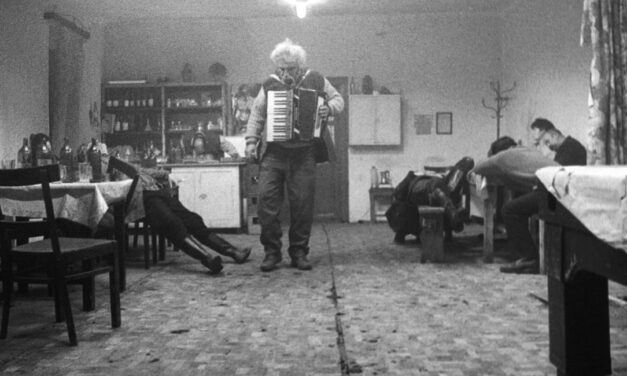 Tarr Béla születésnapja alkalmából a Sátántangót vetíti a televízió