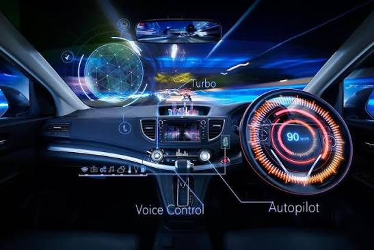 „Nem én vezettem, hanem az Autopilot” – mondta a rendőrnek a gyorshajtó