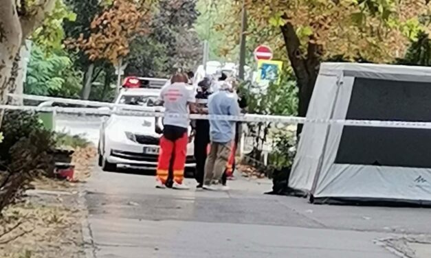 Tragédia Szegeden: kiesett egy gyermek az egyik panelház ablakából (frissítve)