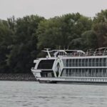 Újabb szállodahajó feneklett meg Gönyűnél, ugyanott, ahol egy hónapja a Gloria – videó