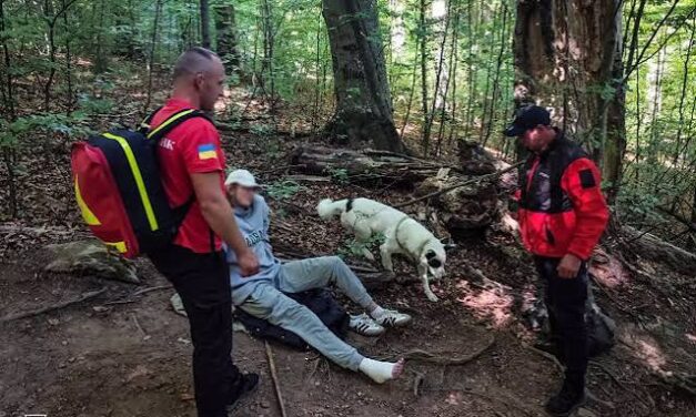 Hegyi mentők segítettek egy megsérült turistán a Munkácsi járásban