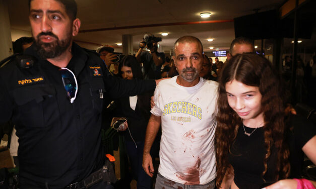„Nézni szoktam a Légikatasztrófák című műsort” – mondta Netanjahunak a férfi, aki megakadályozta a FlyDubai-repülőgép földbe állítását