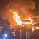 Szörnyű tűzeset egy piacon: tizenegyen, köztük hat gyermek vesztette életét