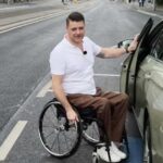 Kiment egy kerekesszékes az újpesti parkolóhoz, és nyíltan kimondta, kinek van igaza