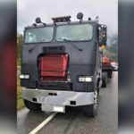 Lecsapott a rendőrség a guruló koporsóra: spanifer tartotta egyben a kamiont